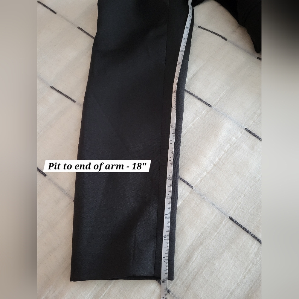 Classic Single-Button Black Blazer Jacket Open Po… - image 5